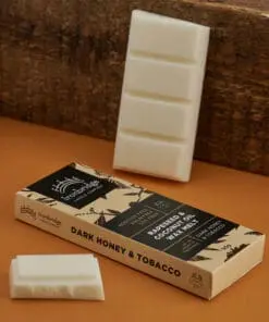Dark Honey & Tobacco soy blend wax melts with warm smoky honey and tobacco fragrance