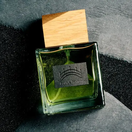 Dark Honey & Tobacco 100ml Eau de Parfum with smoky tobacco, honey and amber notes