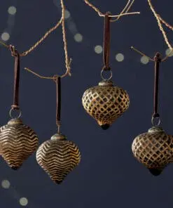 Varu Baubles - Black & Gold - (Set of 4)