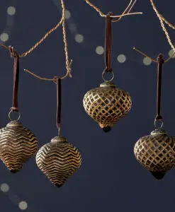 Varu Baubles - Black & Gold - (Set of 4)
