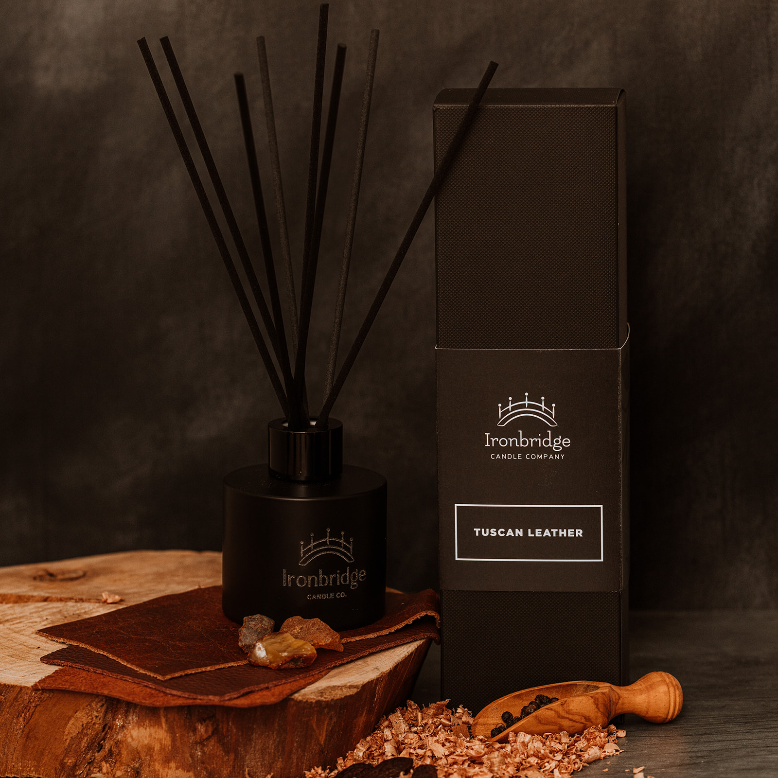 Tuscan Leather Luxury Reed Diffuser