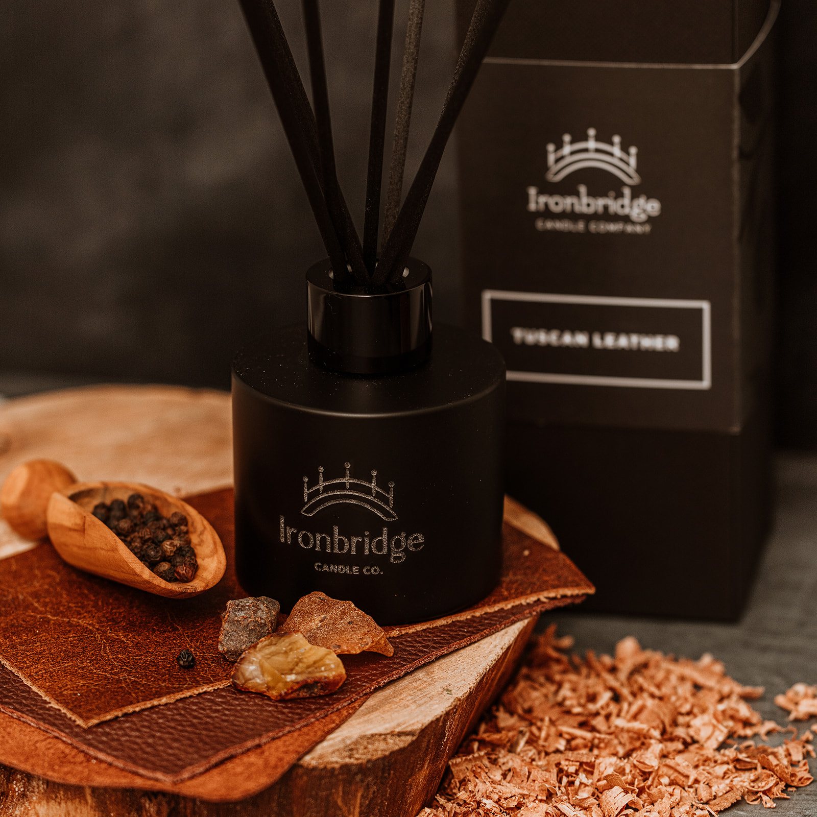 Tuscan Leather Luxury Reed Diffuser