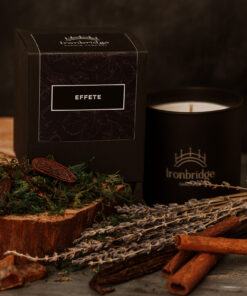 Effete Luxury Candle