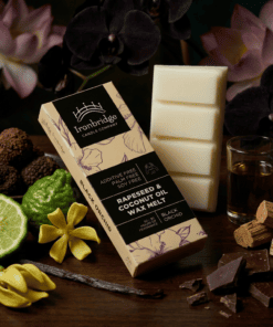 Black Orchid rapeseed and coconut wax melt snap bar with dark floral and woody fragrance notes