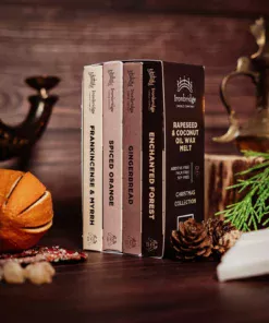 A book shelf with books on it