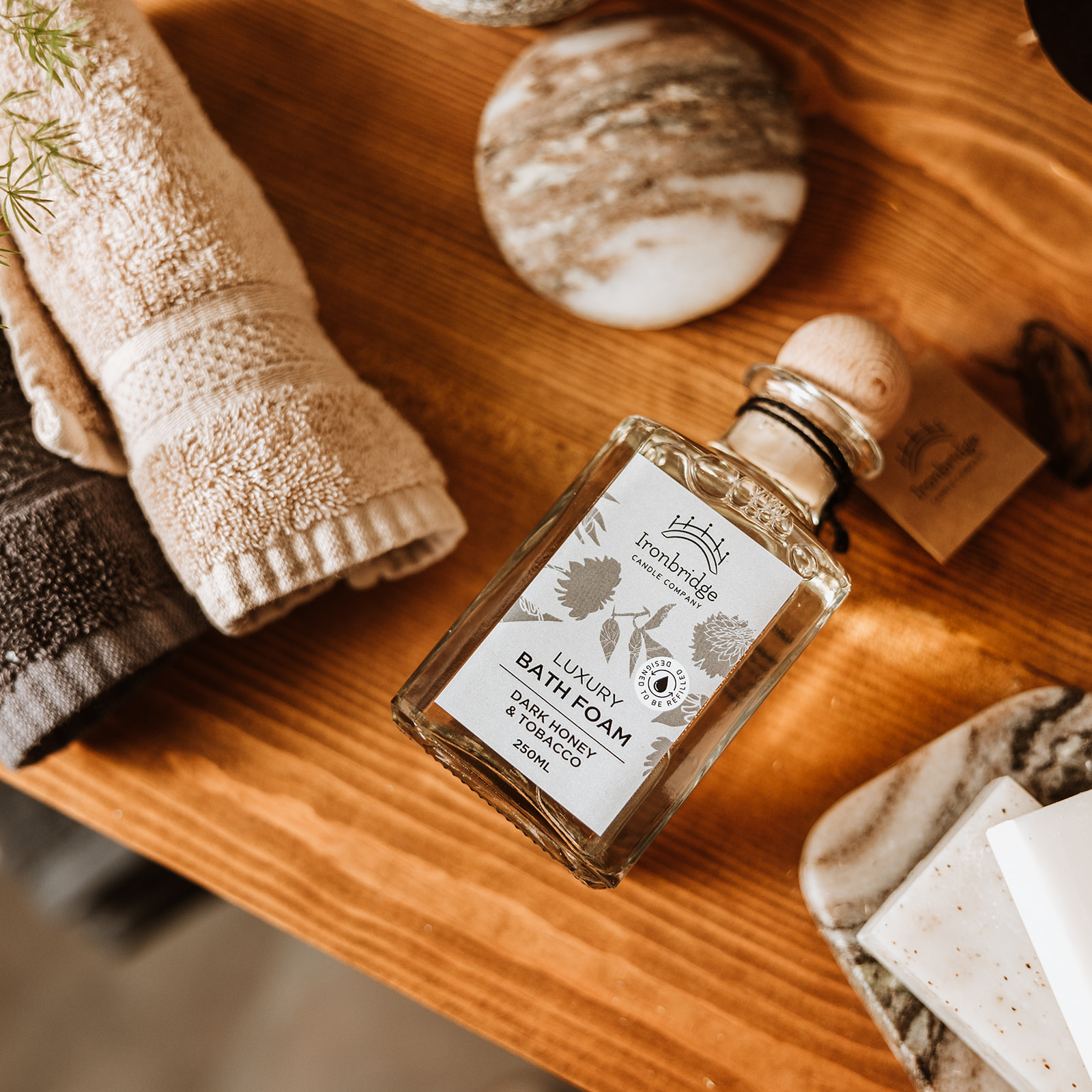 Bath Foam - Dark Honey & Tobacco