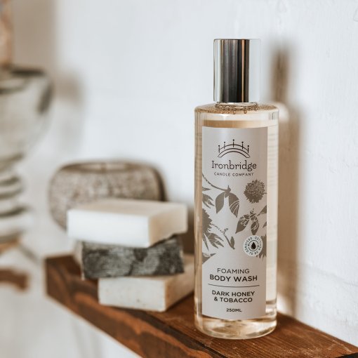 250ml Dark Honey & Tobacco foaming body wash with Aloe Vera and natural cleansing ingredients, refillable in store