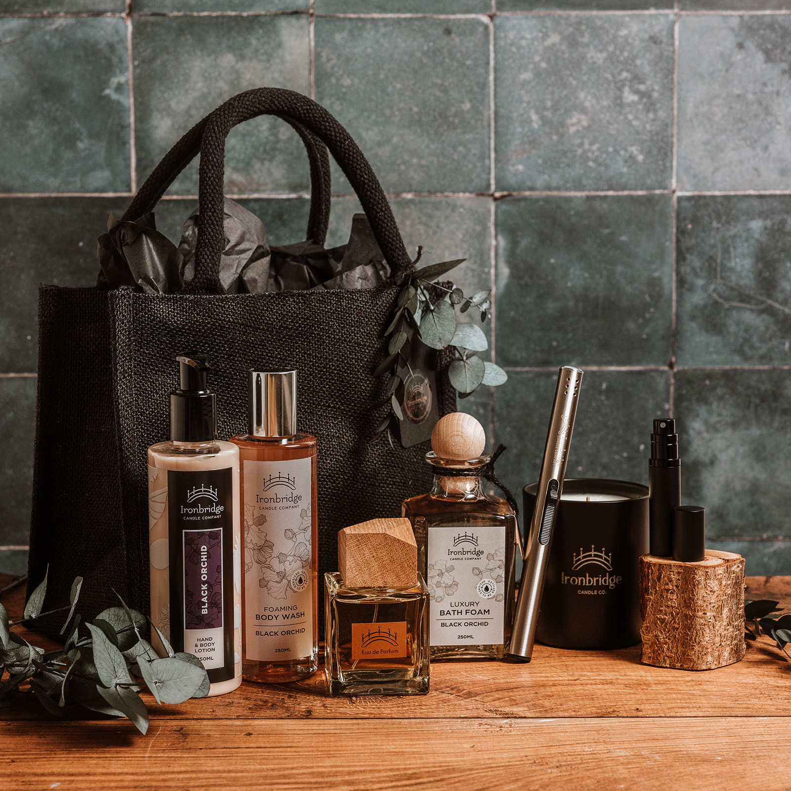 Luxury Pamper & Sooth Gift Set - Black Orchid (Black)