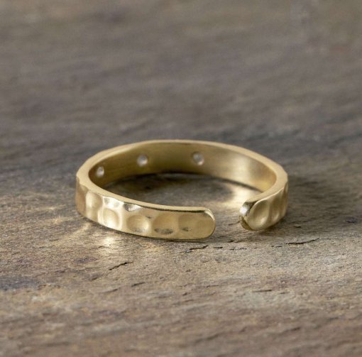 Ratna Labradorite Ring - Gold