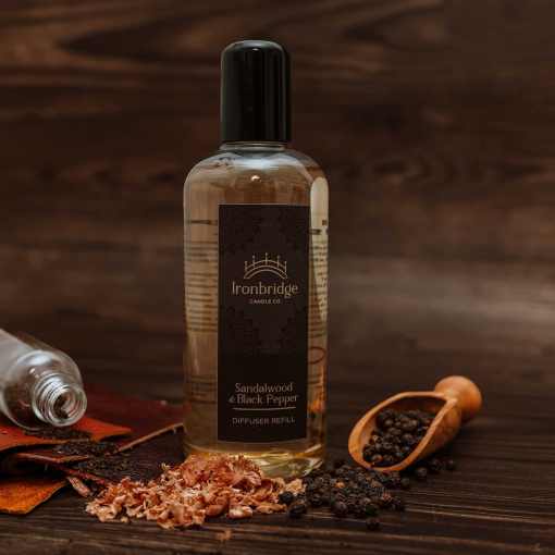 Sandalwood & Black Pepper Diffuser Refill - Image 3