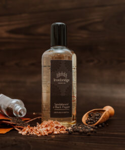Alternative view of Sandalwood & Black Pepper Diffuser Refill