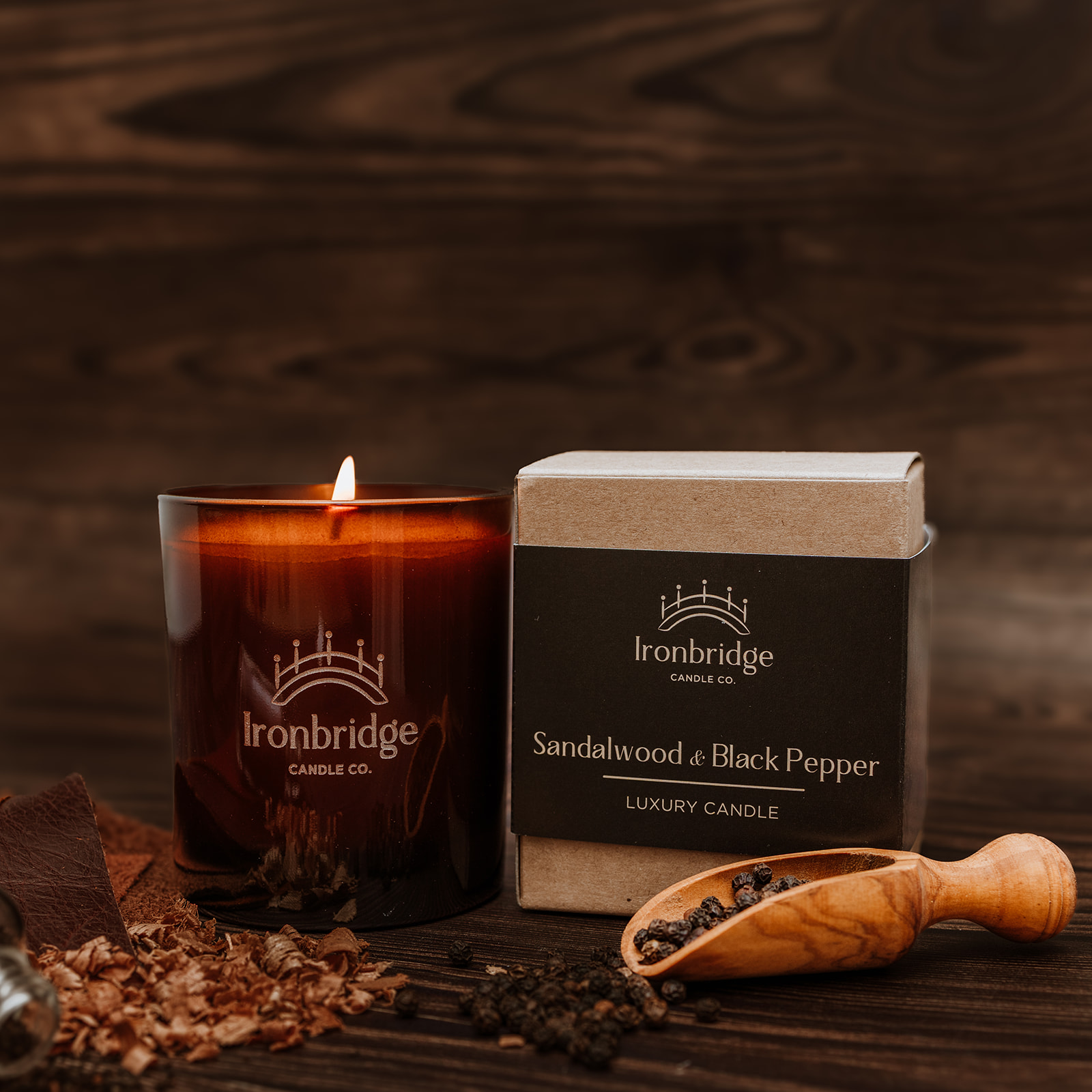 Sandalwood & Black Pepper Luxury Candle