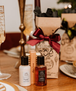 Black Orchid Luxury Christmas Cracker - Table Setting