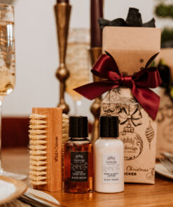 Black Orchid Luxury Christmas Cracker - Table Setting