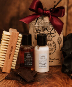 Black Orchid Luxury Christmas Cracker Contents